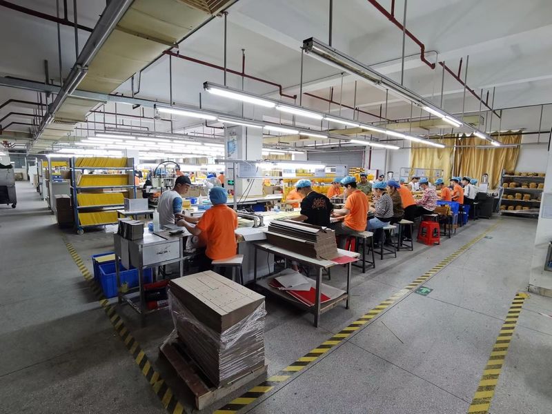Dongguan Yongjian Paper Products Co., Ltd linha de produção do fabricante
