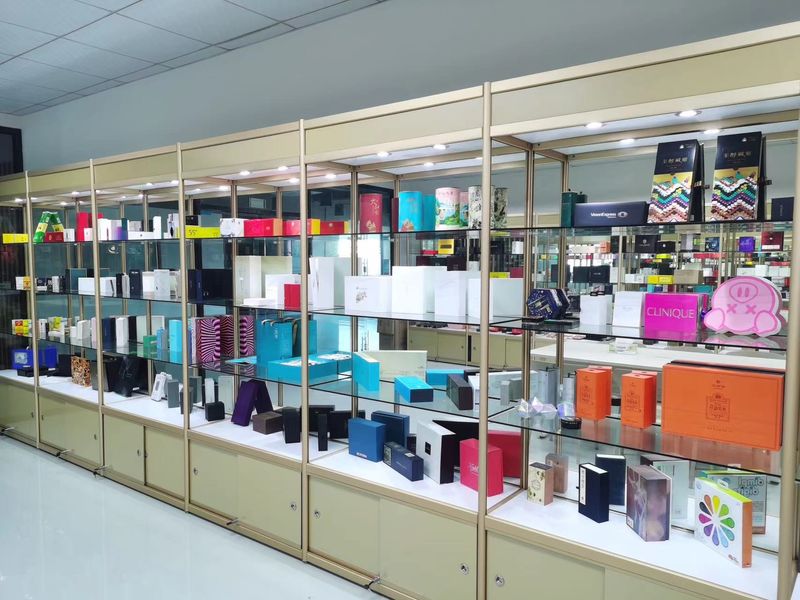 Dongguan Yongjian Paper Products Co., Ltd linha de produção do fabricante